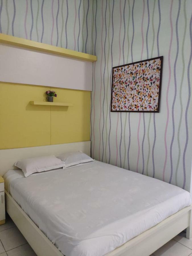 Hotel Boegenviel Syariah Lamongan Экстерьер фото